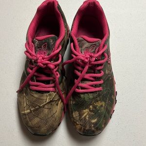 Realtree Girl Camo & Pink Shoes